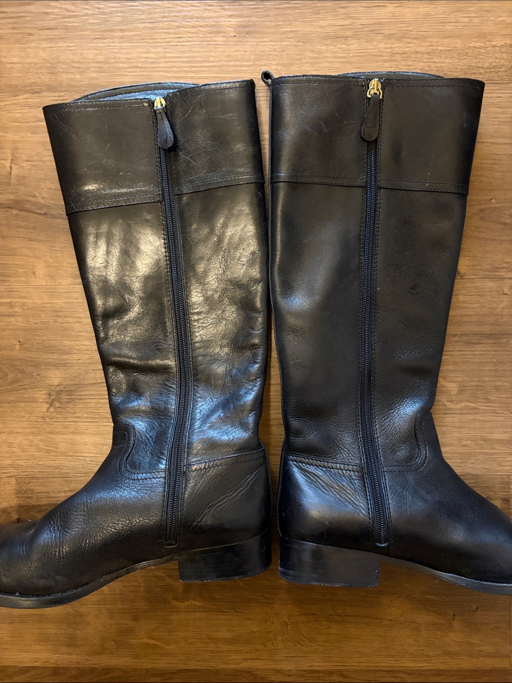 Tory Burch Black Leather Knee-High Riding Boots with Gold Logo - Picture 10 of 10